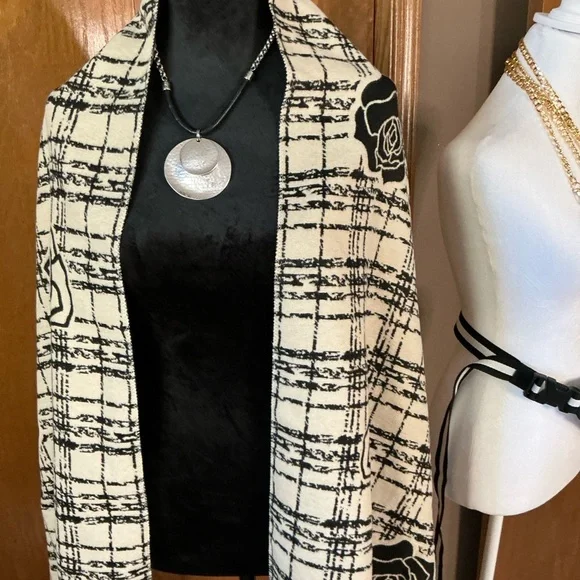 Black and Cream Plaid Shawl with Camelia floral Design - Picture 9 of 11
